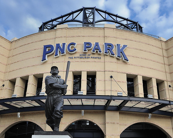 Honus Wagner statue