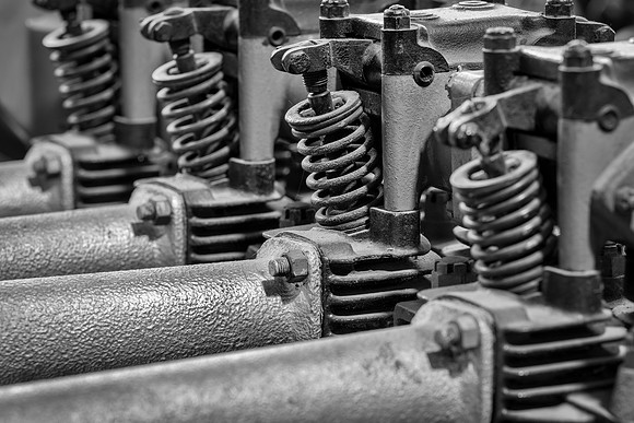 Airplane engine