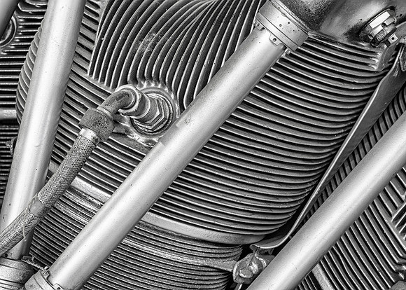 Bomber engine