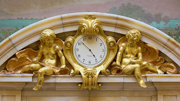 Senate chamber clock