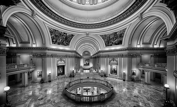 Oklahoma State Capitol Building (B&W version)