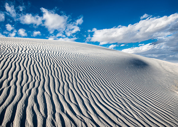 Endless sand ripples