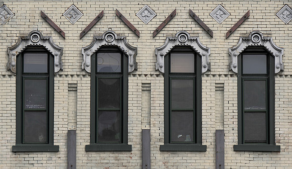 Lincoln Facade