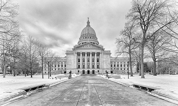 Wisconsin State Capitol Building (B&W version)