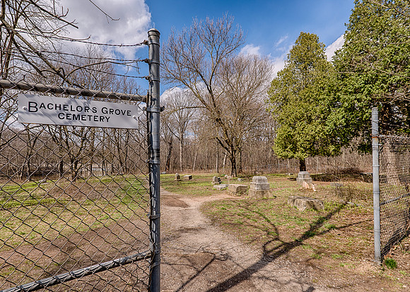 Bachelor's Grove Cemetery
