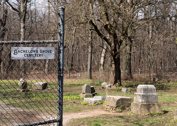 Bachelor's Grove Cemetery