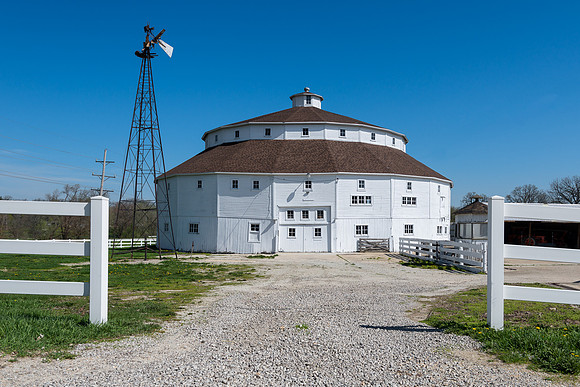 Round barn