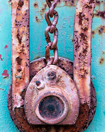 Rusty chain
