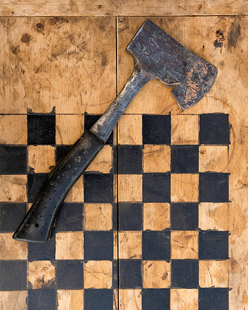 Checkerboard axe