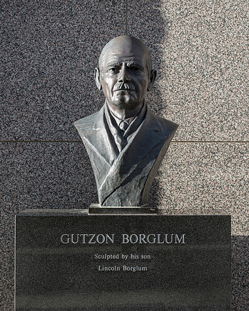 Gutzon Borglum sculpture