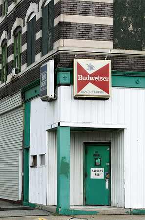 Farley's Pub