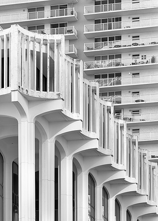 Colonnade Plaza