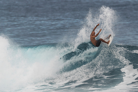 Surfing at Banzai Pipeline
