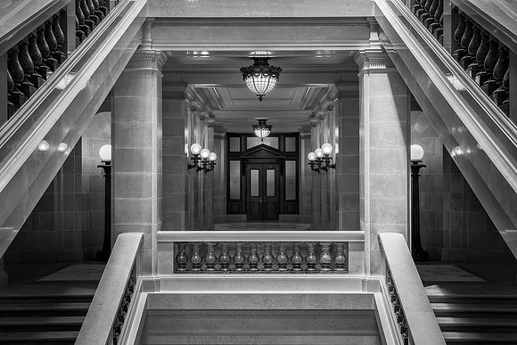 Enclosed corridor