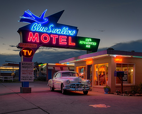 Blue Swallow Motel