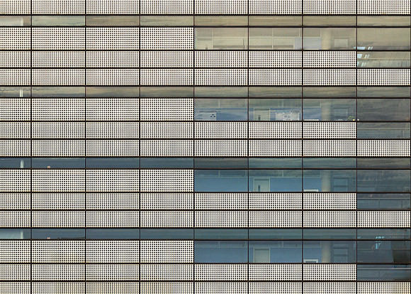 Leslie L. Dan Pharmacy Building