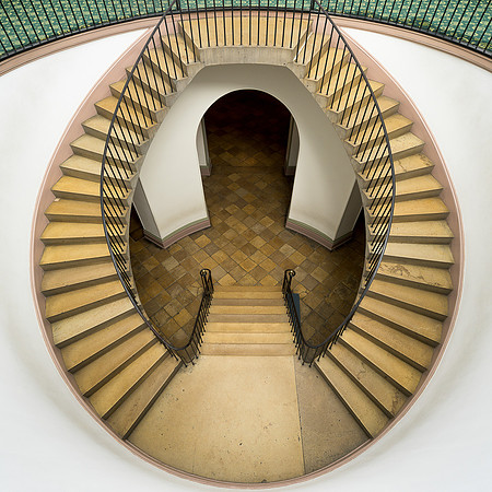 Double staircase