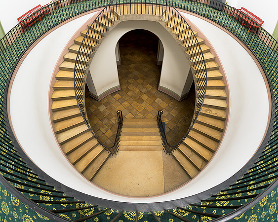 Double staircase