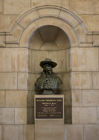 Buffalo Bill Cody sculpture