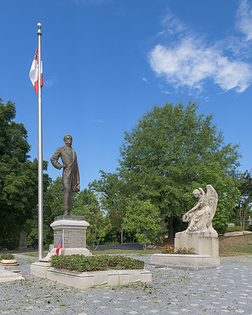 Davis Circle