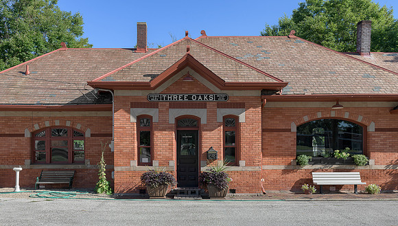 Three Oaks Train Station