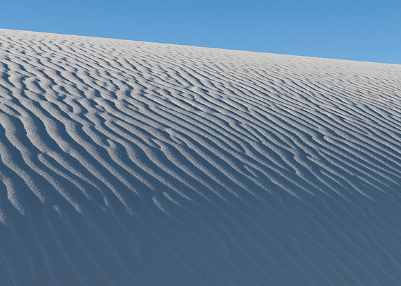 Endless sand ripples