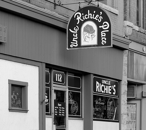 Store front (B&W)