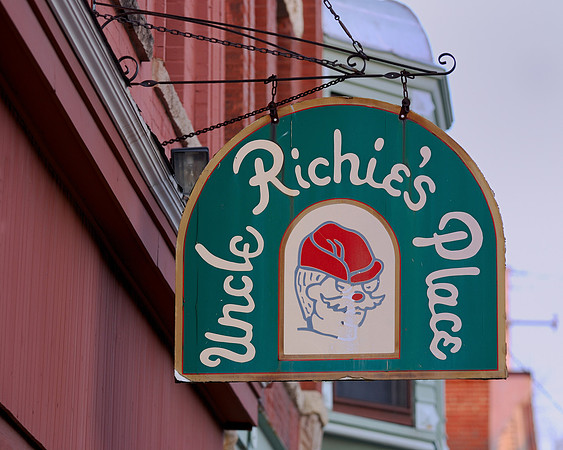 Sign (full color)
