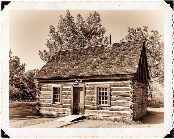 Maltese cross cabin