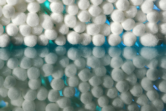 Reflected Q-Tips in green & blue