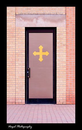 Cross door