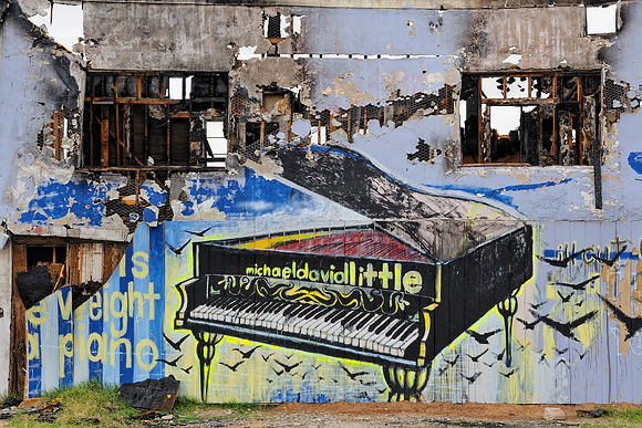 Piano wall painting
