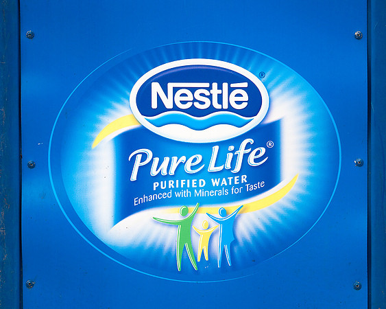 Nestle sign