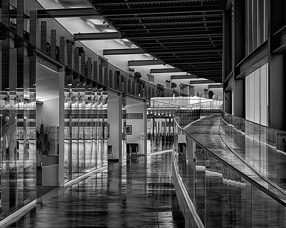 Curved corridor
