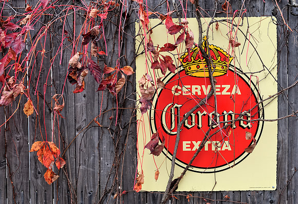 Cerveza Corona Extra sign