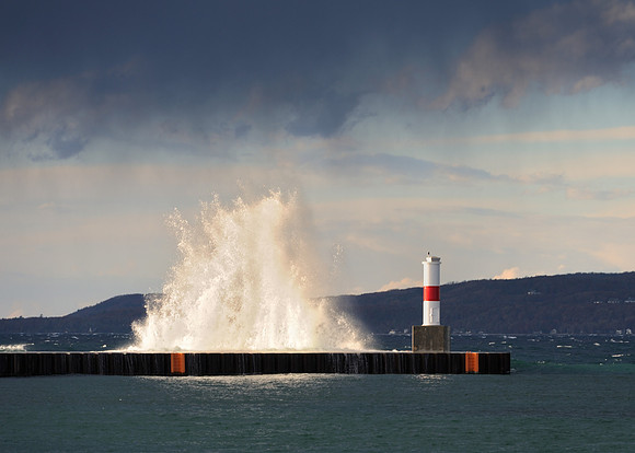Breakwall spray