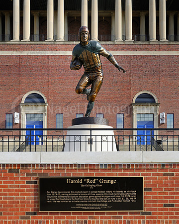 Red Grange statue