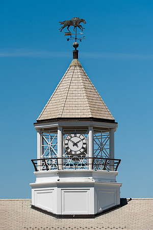 Steeple clock