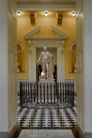 George Washington statue