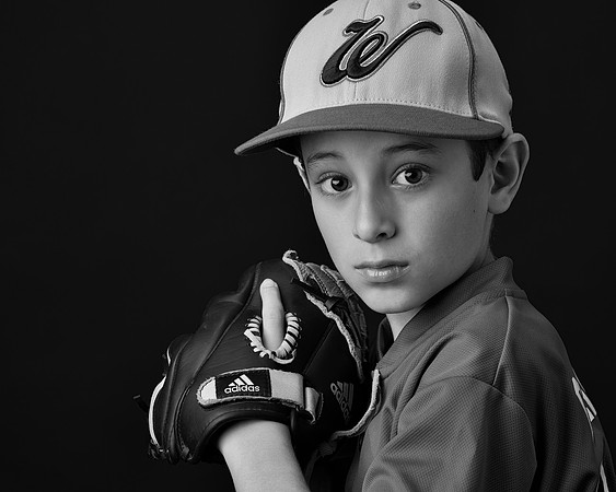 Christian Galindo 4x5 ratio (B&W version)