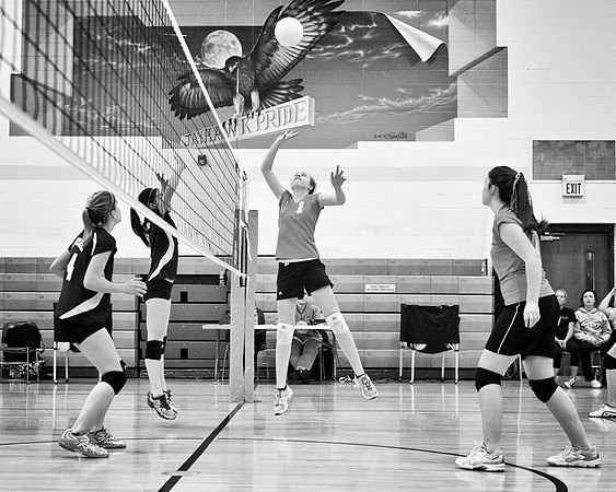 8th grade girls' volleyball