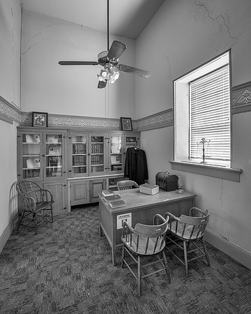 Judge chamber
