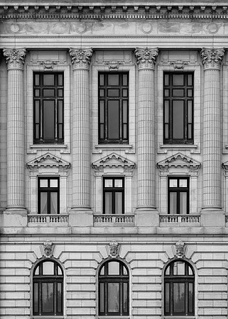 Howard M Metzenbaum US Court House