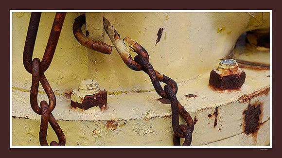 Rusty yellow fire hydrant