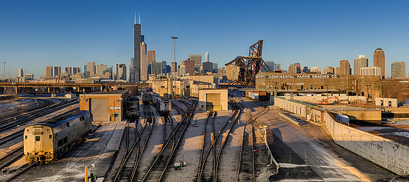 Tracks into Chicago