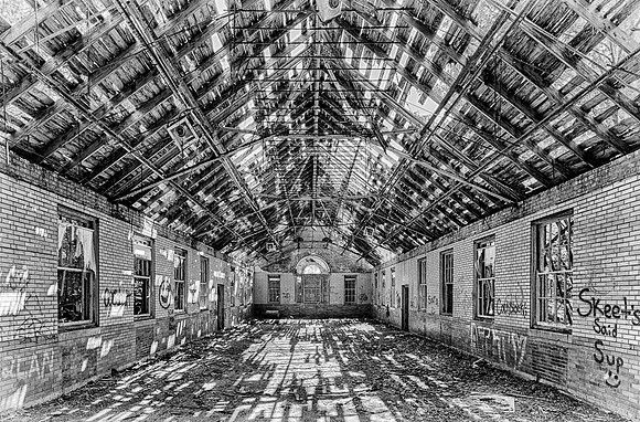 The shadow room (B&W version)