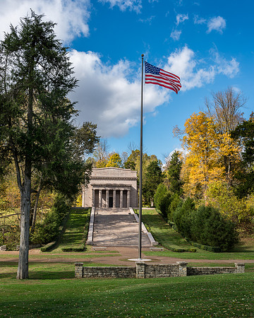 The First Lincoln Memorial